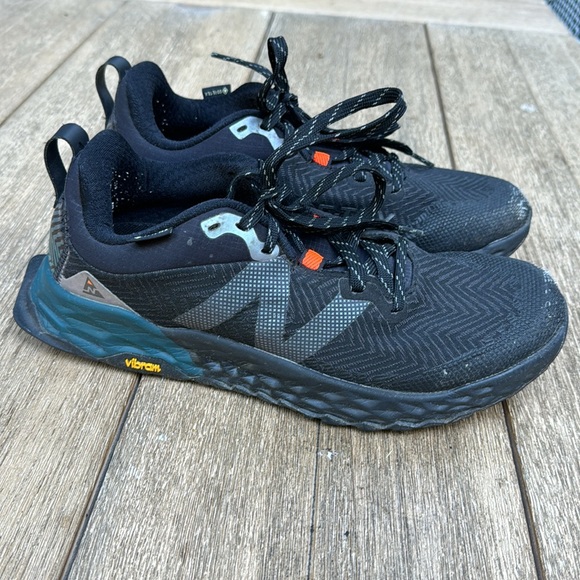 New Balance Sneakers - Picture 1 of 10